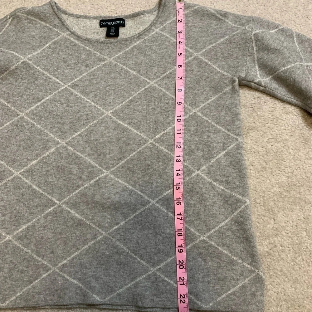 Cynthia Rowley Women’s Gray Sweater 3/4‎ Sleeve Crew Neck Small